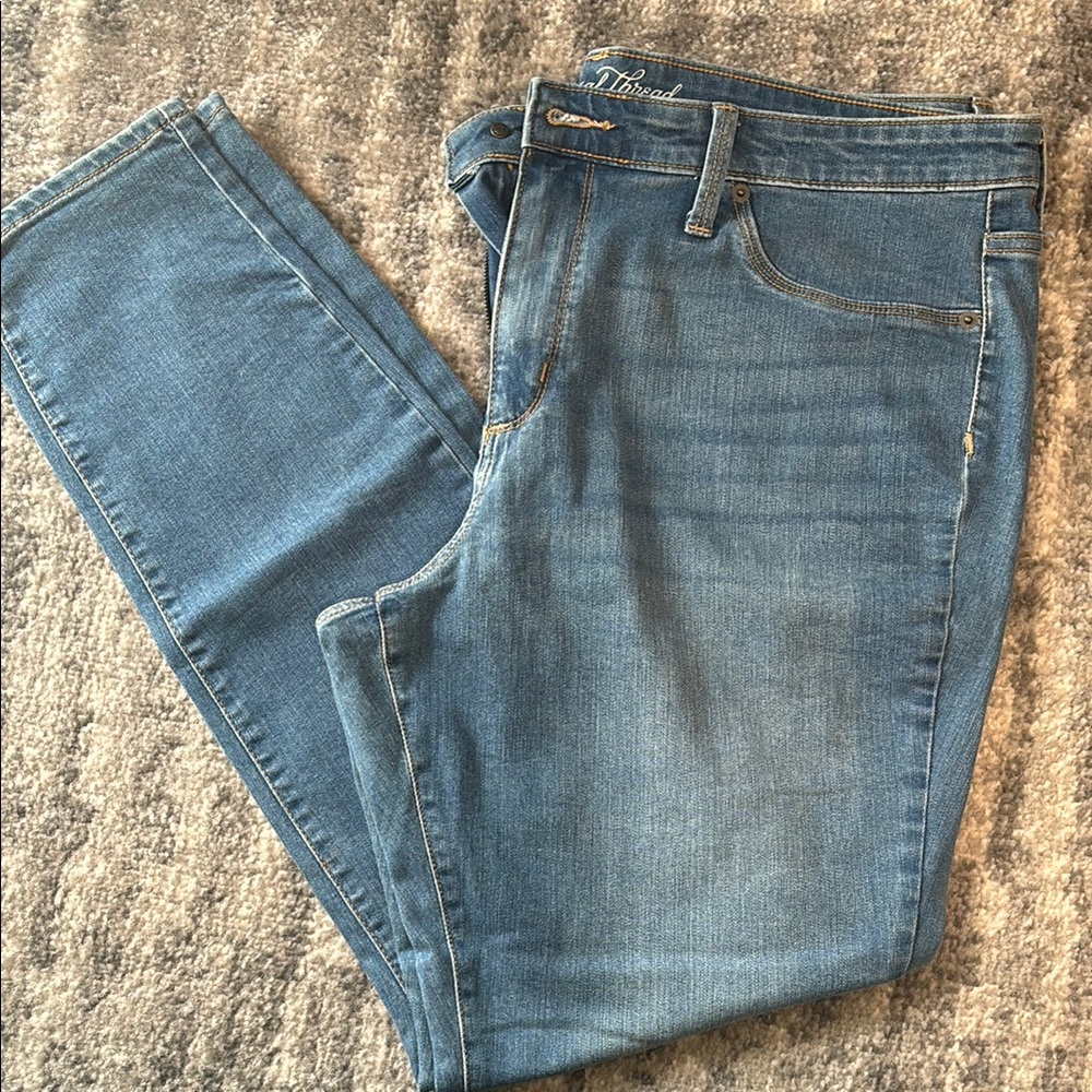 Universal Thread Jeans